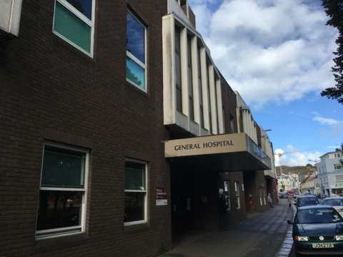 Hospital staff 'storing equipment on the roof of the building'. More here: bbc.in/2eWEp8g via <a href="/BBCNews/">BBC News (UK)</a> #Jersey