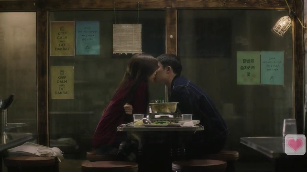 EXOBEAKHYUN_TB's tweet photo. จูบจริงไม่ใช่สแตนอิน.... #Kyungsoo  https://t.co/KWTQgegHWT
