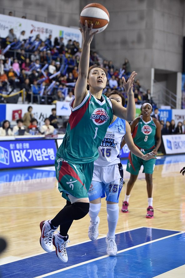 좋아좋아 농구가 좋아~~
드뎌! 부천KEB하나은행 여자농구단 홈 개막전!
무료로 농구도 보고,'이하이'도 만나고(-0-)/
(열광열광또열광)
이래서 부천 홈 개막전이 최고지!
11.3(목)19:00 vs 삼성생명/
부천체육관/
무료입장!초청가수-이하이