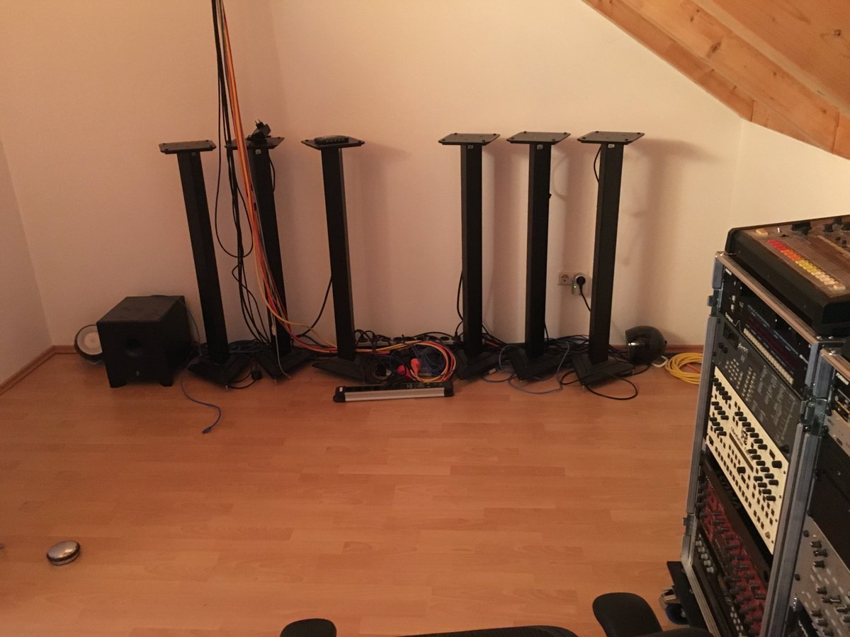 ndeiker's tweet image. bye bye #DControl.....the aftermath of selling your desk