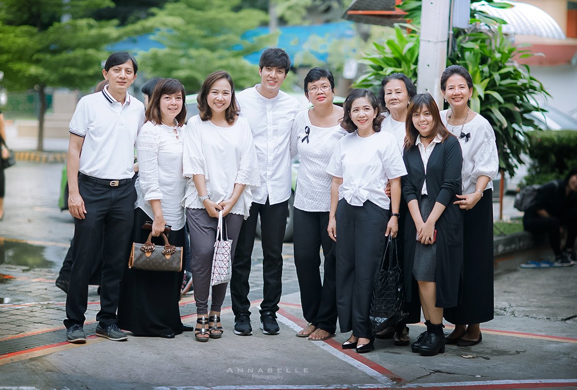 _ANNABELL_'s tweet photo. วรกรและครอบครัว #29Oct2016 #ทำบุญวันเกิด วัดใหม่ทองเสน #กั้งวรกร #KangVorakorn https://t.co/oEAYzSuw6t
