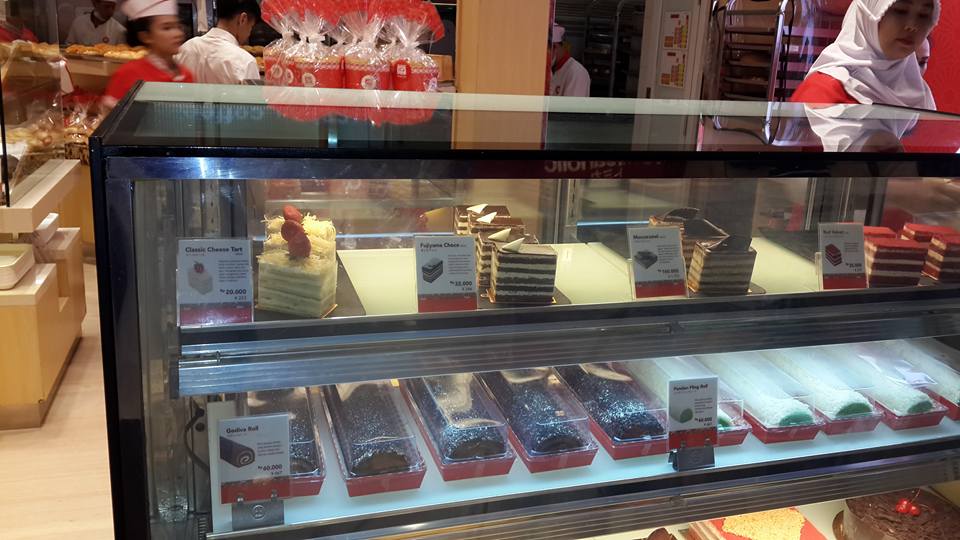 BreadLifeBakery's tweet photo. With #BreadLifeBakery you always have many choices https://t.co/Bc1tx2XB2m