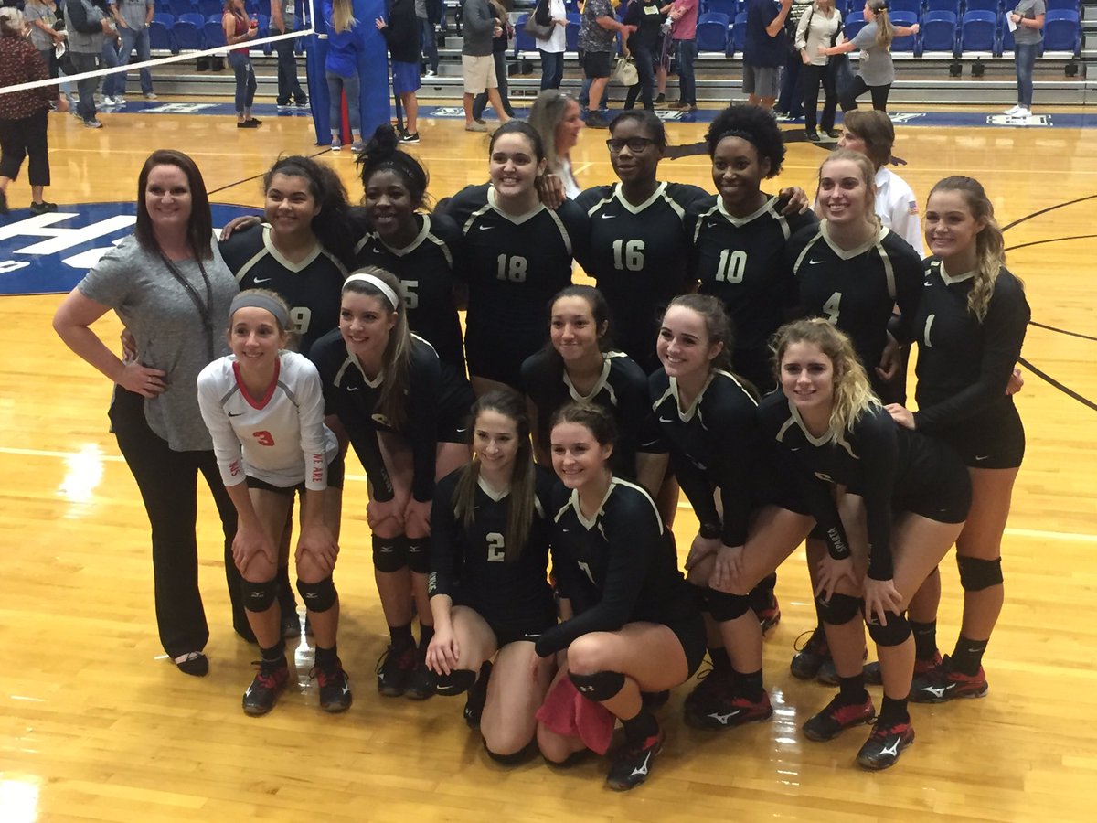 newcaneyisd's tweet photo. Congrats to @PorterVball! PHS swept Nederland in round 1 of playoffs. Now the girls head to round 2. Way to go ladies! #NCISD #PorterSpartan https://t.co/CGaMH1QK02