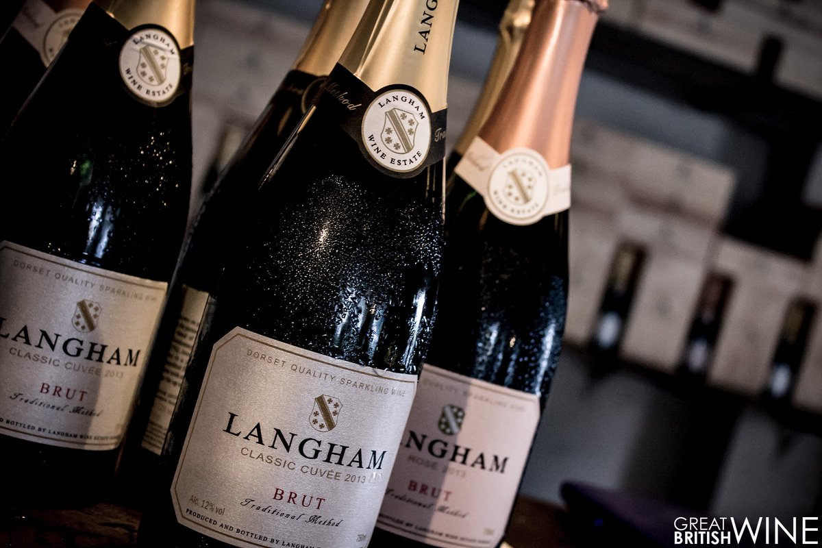 GreatBritWine's tweet photo. Just posted my article about my visit to #EnglishSparkling producer @LanghamWinery in #Dorset.
https://t.co/f4f3YVbtm7 https://t.co/QQzjVhfzpU