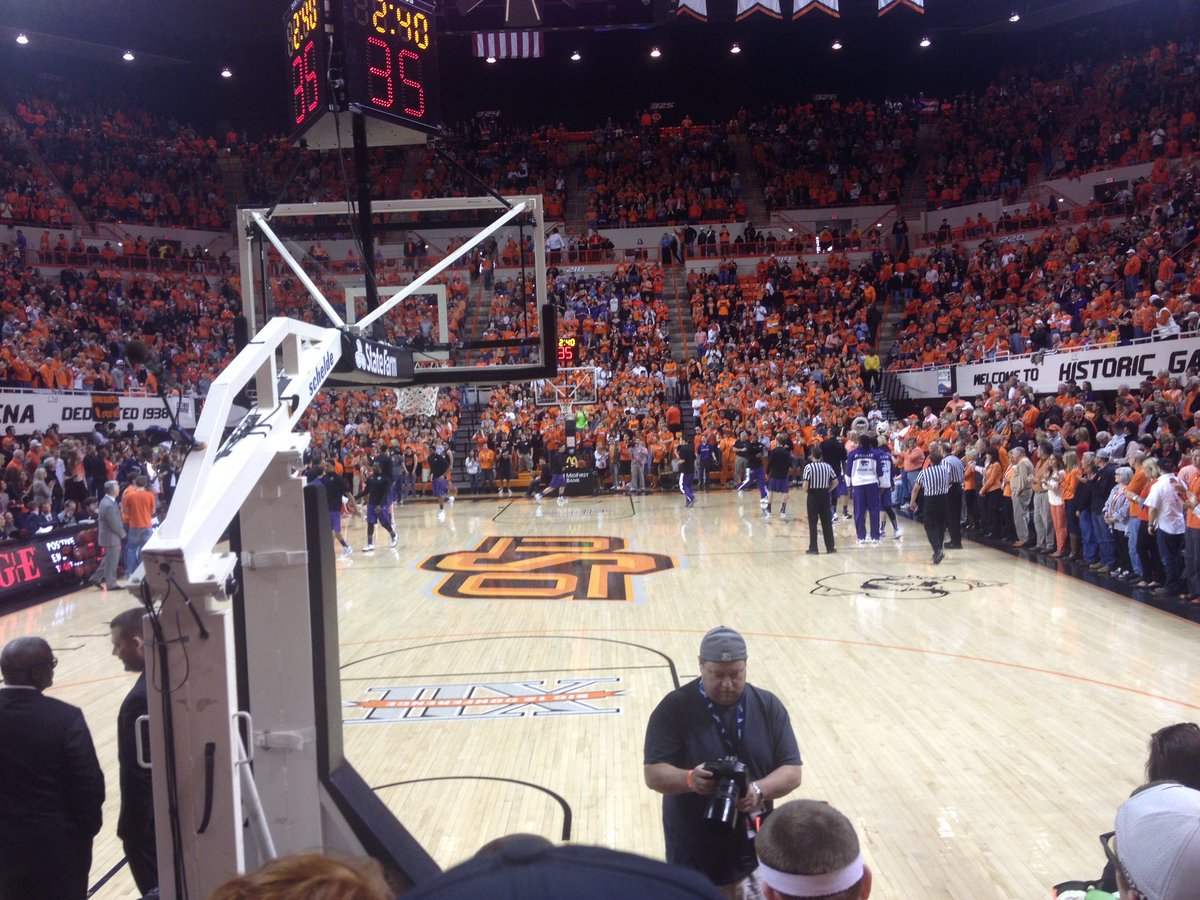 Lutzy28's tweet photo. Game day #1, it all starts tonight. #BringBacktheRowdy #MakeGIARowdyAgain #MrIbasHouseofHorrors #MadisonSquareGardenofthePlains #OkState https://t.co/Z8p80ME79k