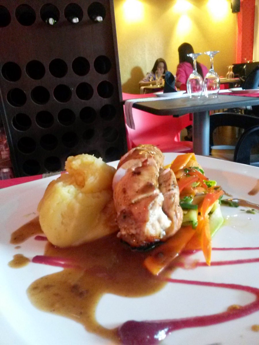 Estamos trabajando para usted desde las 10 am, para preparar excelentes platillos para tu degustacion #VenteConTodo #ComeGourmet