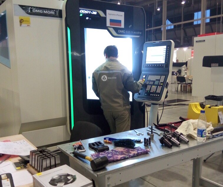 rosatom's tweet photo. Фрезерные работы на станках ЧПУ #WorldSkillsHiTech2016 https://t.co/nvjK9ZhgA7
