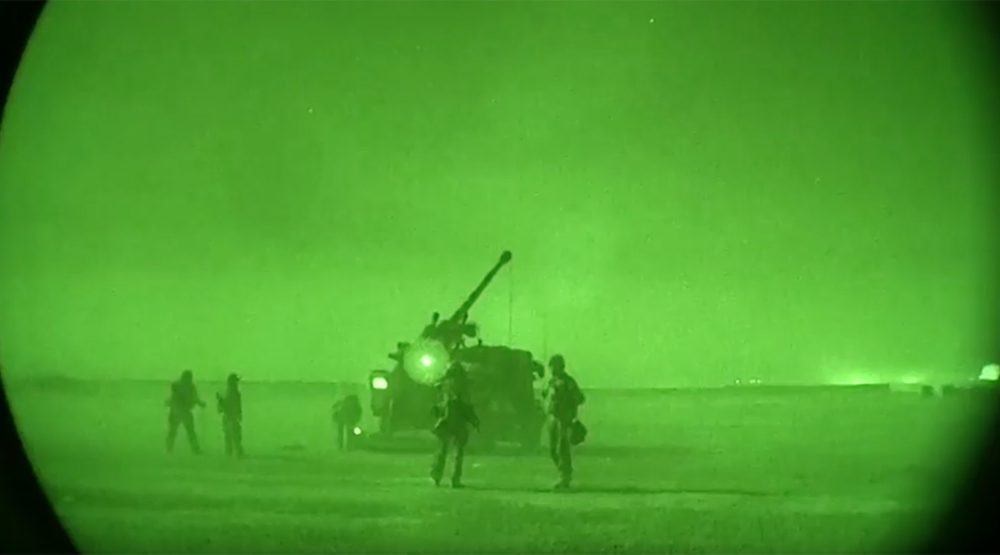EdshelDee's tweet image. 🇫🇷  French Army releases night video of its artillery pounding ISIS positions in Iraq… rt.com/news/364980-fr… #TaskForceWagram @EtatMajorFR