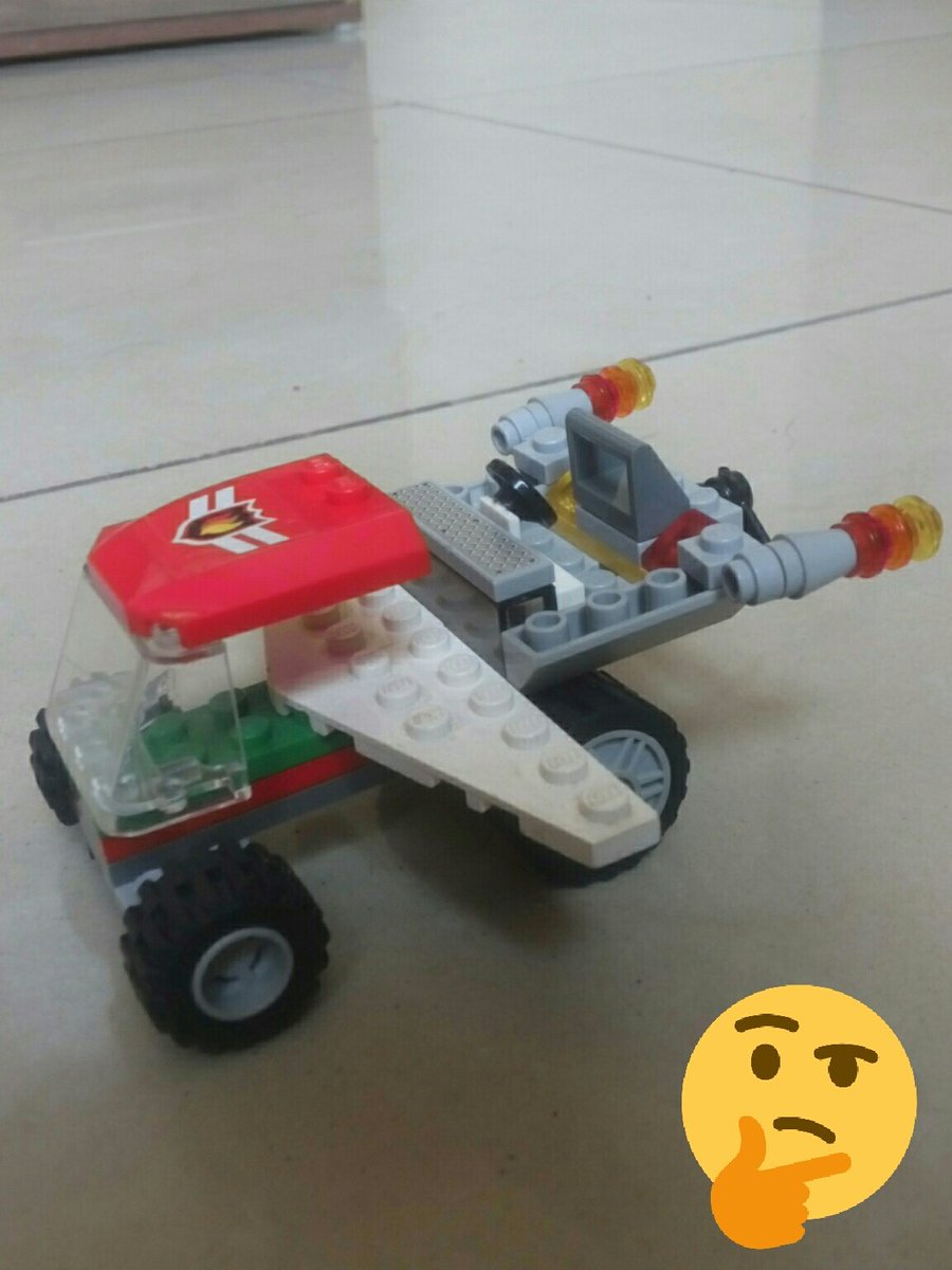 LC_LegoCreator's tweet photo. WELCOME TO MY NEW TWITTER GUYS WHERE WE ARE GOING TO PUBLIC THE BEST HANDMADE CARS ,HOUSES, ETC OF LEGO 
CREATOR:UNKNOW https://t.co/rSuHa3LtfB