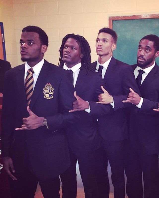 drizzybethename's tweet image. Happy Alphaversary to my sons. #2YearsIn