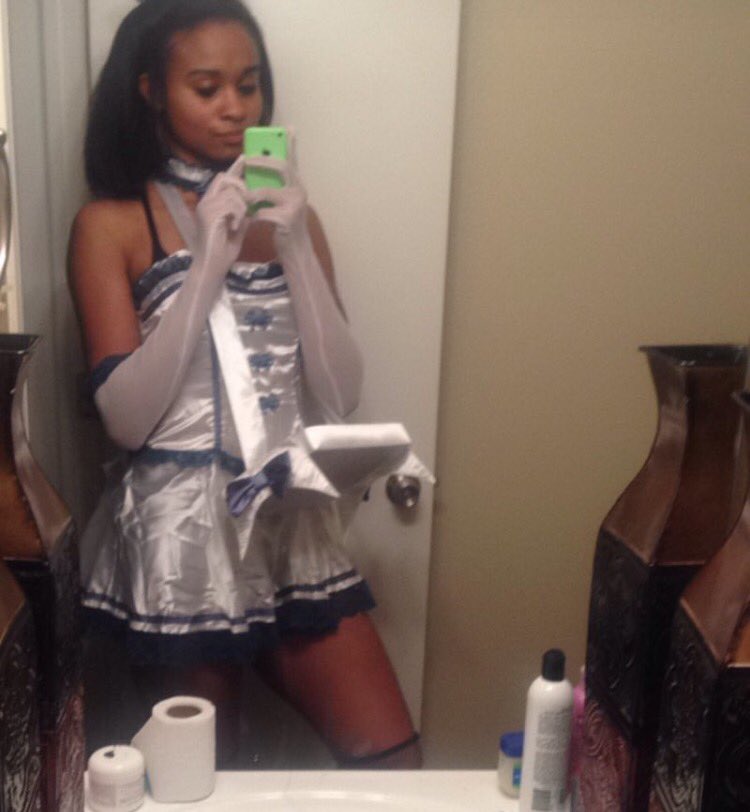 Dimemonae's tweet photo. 🎃🎃🎃🎃 https://t.co/I8d24K2iia