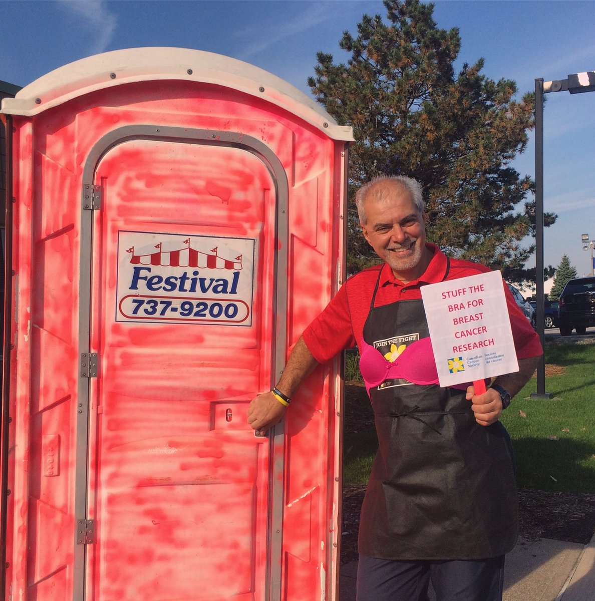 CLEssexCounty's tweet photo. Tony is outside with the pink potty, trying to get donations for @CCSWindsorEssex! Help us #flushoutcancer! 🚽 https://t.co/OSuav9I7US