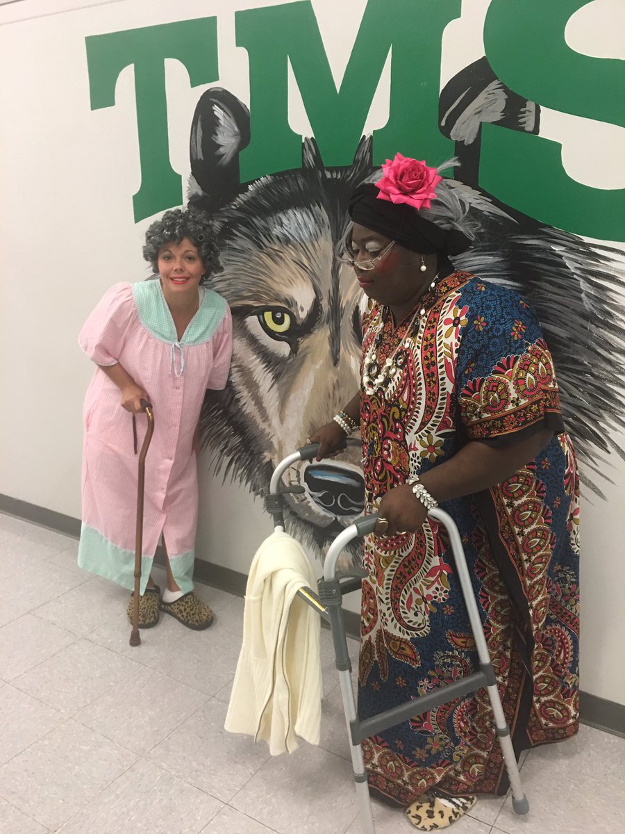 tmspotp's tweet photo. Red Ribbon Week @Tmslawton ! https://t.co/MJczUsl75q