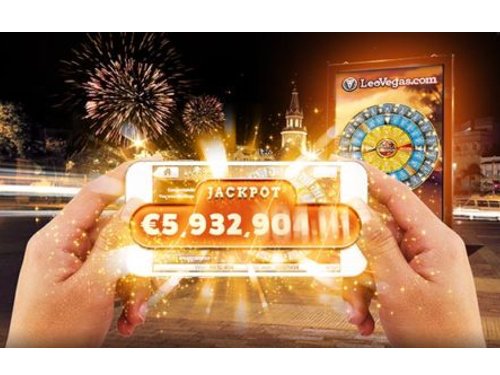 Slots_Daily's tweet photo. #Win cash #prizes, a new #iPhone 7 and #headphones! It's time for the Jackpot Festival at #LeoVegas - https://t.co/WUbMceW7Vn https://t.co/NPCr4tGnHq