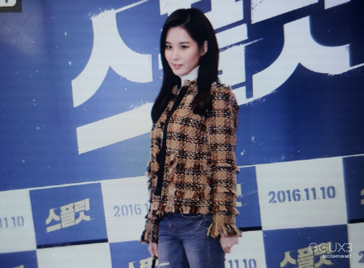 [PIC][01-11-2016]SeoHyun tham dự buổi công chiếu VIP của Movie "Split" vào tối nay CwLGsByUIAAH7MB