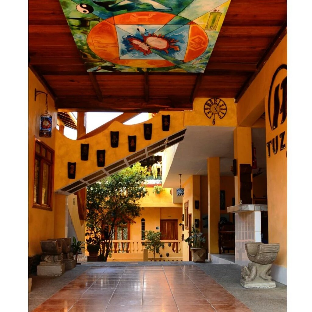 CarlaJanelyMend's tweet photo. Visita este feriado hostal Tuzco en #PtoLopez #Manabi https://t.co/s7R24RlSm9