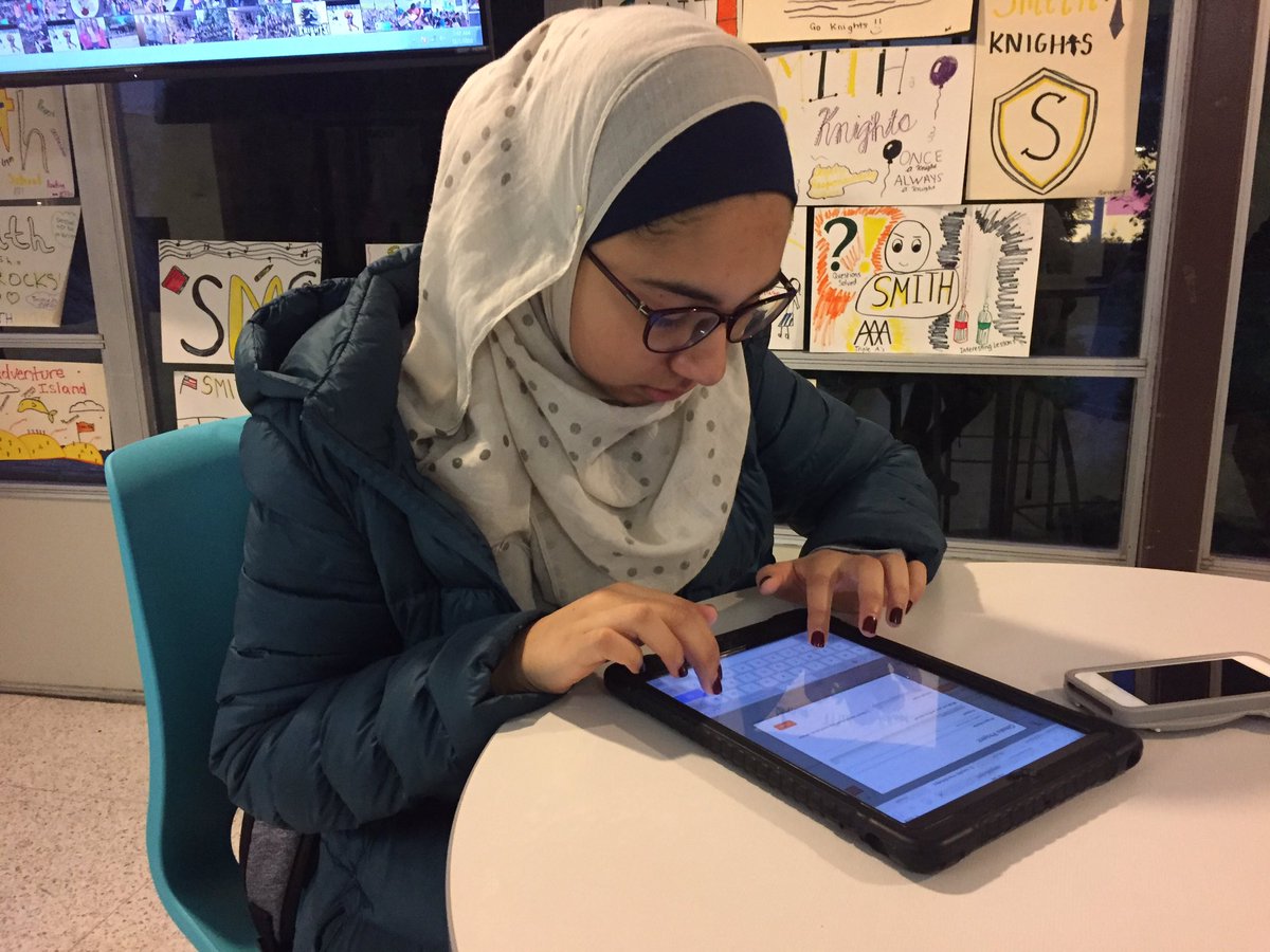 smithyearbook's tweet photo. Working hard... #smiththinkers #smithknights https://t.co/K36oqD6KDS