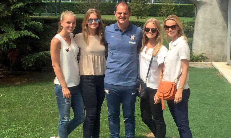 Le figlie possono anche restare a Milano.