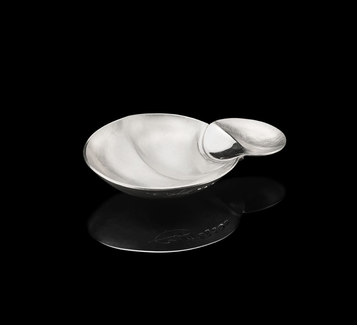 SilverSculpture's tweet photo. Two new Caddy Spoon designs. 'Eclipse' and 'Grain'. Both went to new homes at Goldsmiths' Fair. https://t.co/9li9gdfopV