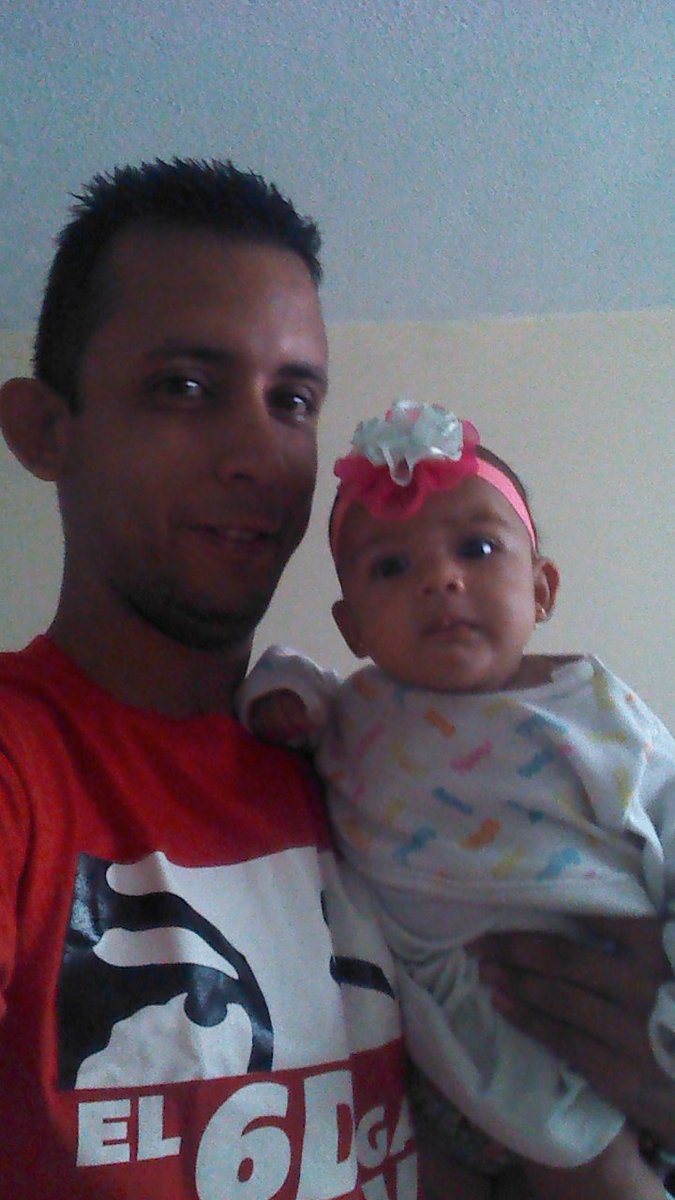 ejavierds's tweet photo. #EnFamilia damos la bienvenida a la #Navidad2016 #FelizMartes #FelizNoviembre #RevoluciónIrreversible https://t.co/oD7agY37MM