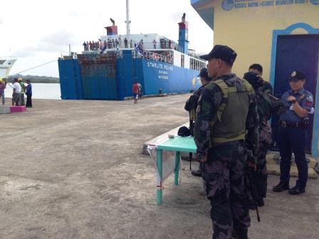 ROMBLONppopcrb's tweet photo. .@sukselalu @SulongRomblon @rpio_mimaropa @pnppio Police Assistance Desk at Poctoy Port, Odiongan, Romblon https://t.co/WIX7U0yIcg