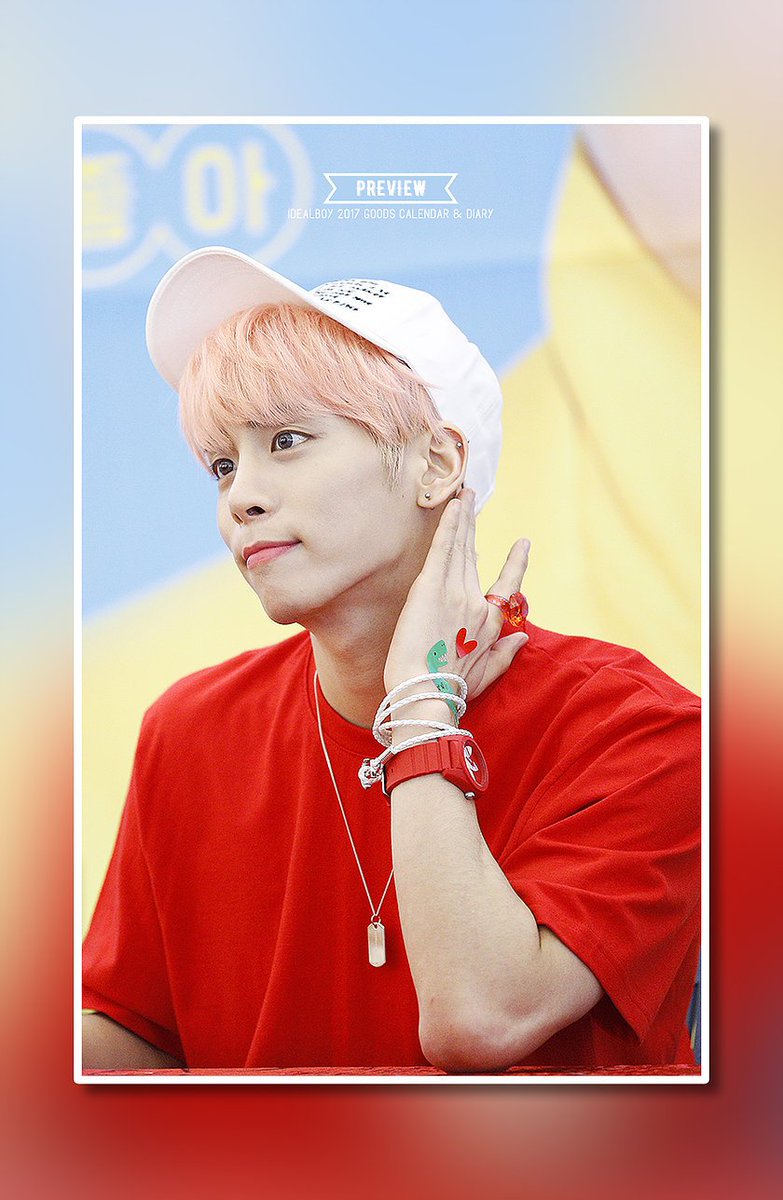 thingy_kpop's tweet photo. [TH-Group Order] IDEALBOY 2017 Goods Calendar &amp; Diary @IDEALBOYkr 
ปิด 05/11 
มีทั้งปฏิทินกับไดอารี่
https://t.co/cWFrpg2W42 https://t.co/sS00zrgxQM
