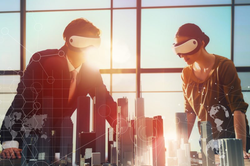 squeezed_media's tweet photo. Here's a few unexpected ways we might be seeing #VirtualReality being used in the next couple of years.
https://t.co/ygqt3Hhhzb https://t.co/UbPTXgO0d6