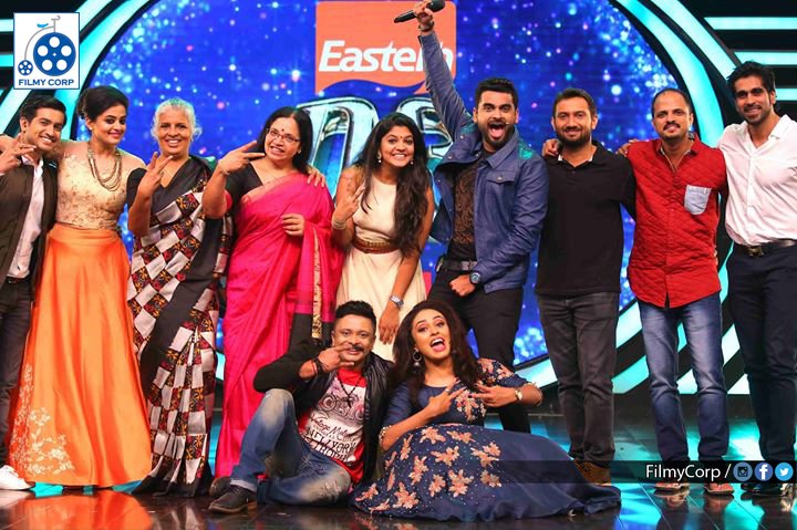 FilmyCorp's tweet photo. Beautiful @priyamani6 Latest Pics #EasternD3
For More >>>> https://t.co/DNYu2RJTNJ https://t.co/A9HCJ3bDUQ