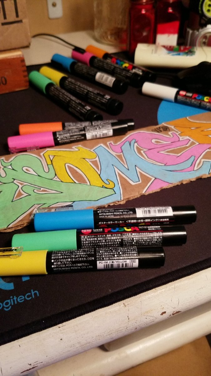 pelonismc's tweet photo. When I'm bored, high, and feeling creative https://t.co/MtW2dh1I28