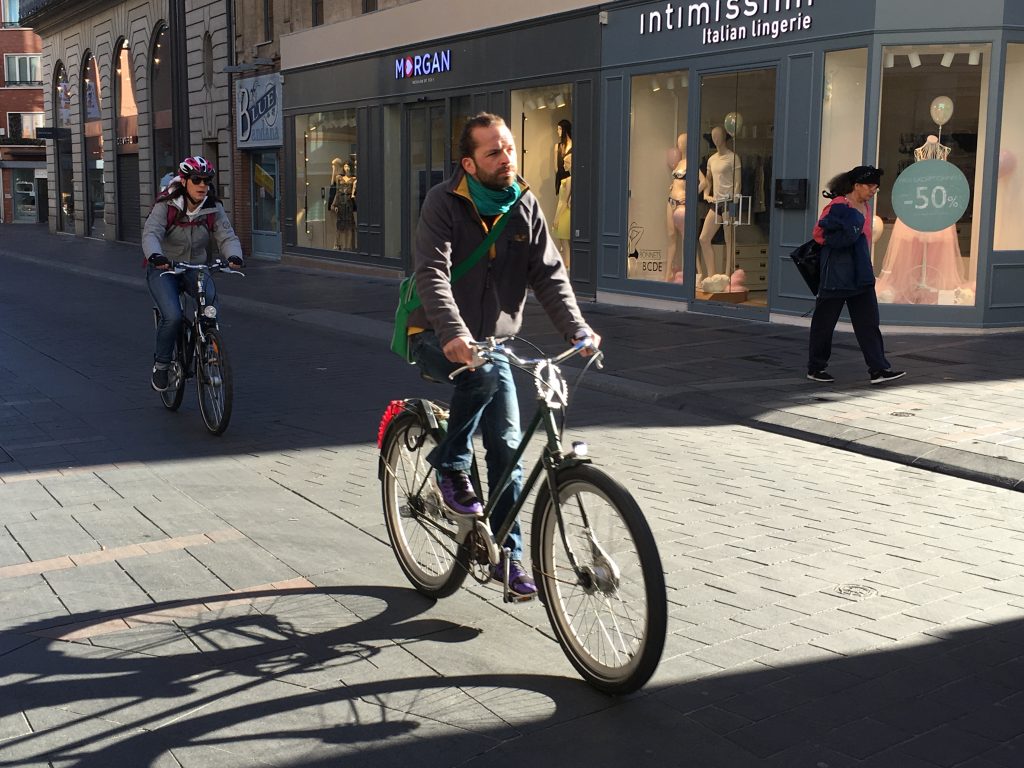 intotayo's tweet photo. Quand le vélo révèle la smart city
https://t.co/lzalDdTnZ2 https://t.co/RWU5ddlj30
