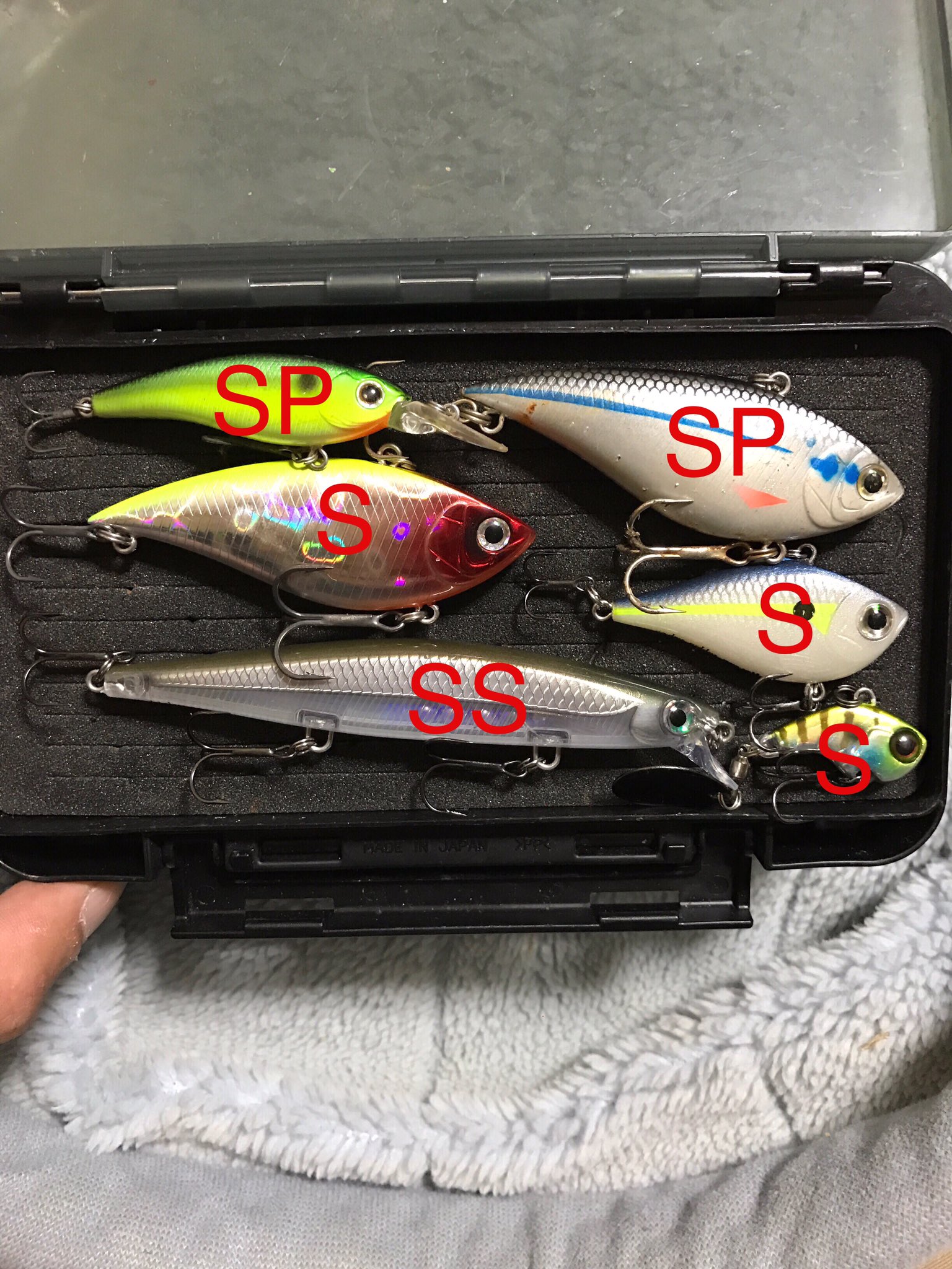 徳島洋二郎 S シンキング Ss スローシンキング Sp サスペンド 一番カギを握るのは このスロー シンキングミノー シンキングミノーを使ってる人 最近あまりいない気がしますけど 今の時期かなり重宝します O O 笑 ちなみラパラのヤツ 笑