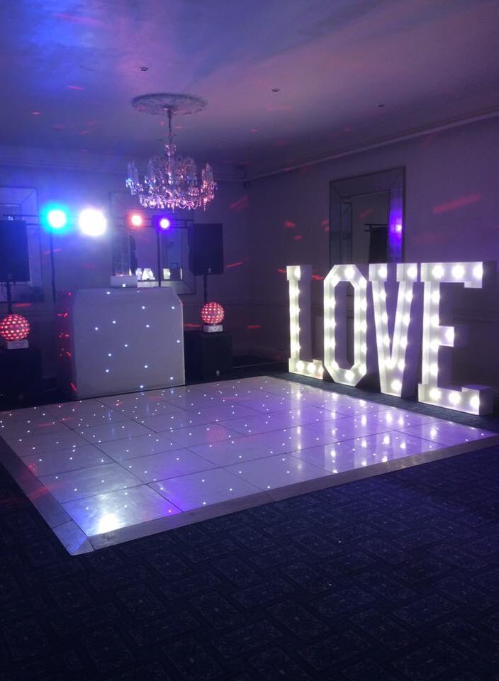 1EntEvents's tweet photo. https://t.co/BQr4Tdn6Rb for Djs, Photography, Photobooths, Bouncy Castle's, Casino Hire, Mobile Bars,Ice Sculptures and much more👍 https://t.co/wDBQslKKIa