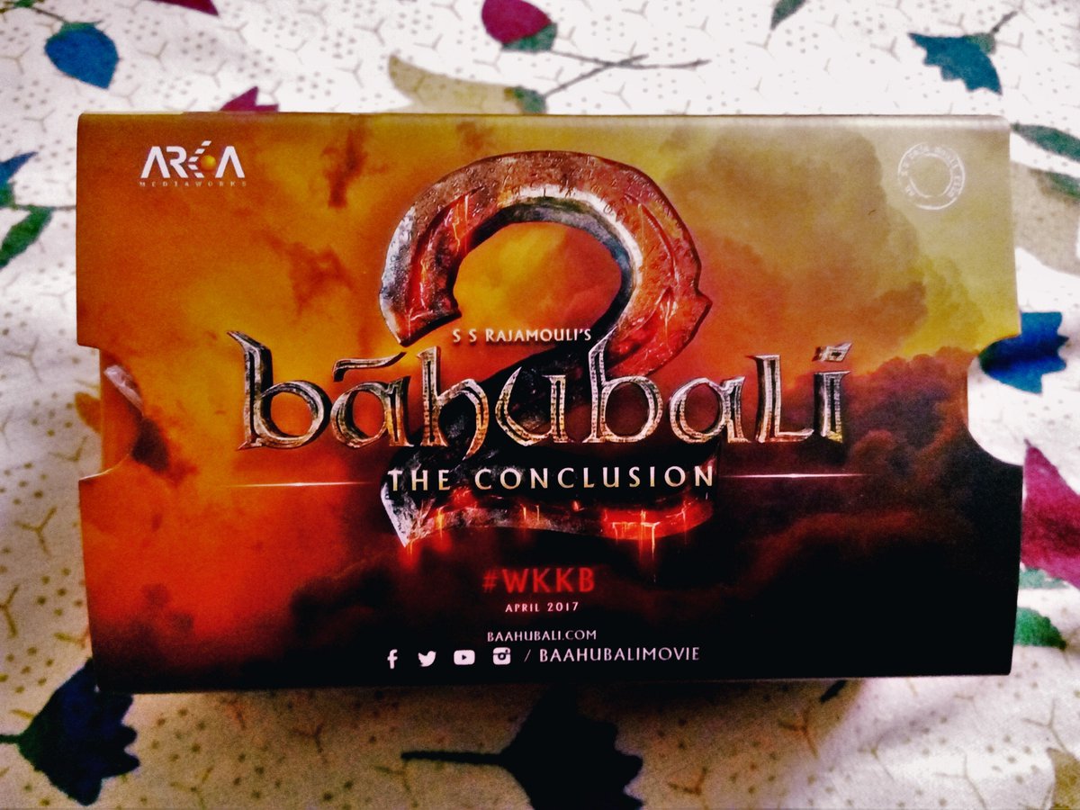 RinitaGhosh2's tweet photo. @BaahubaliVR Received☺Thnx a lot @BaahubaliMovie @ssrajamouli @Shobu_Sir Best B'day gift in Advance☺Made My day❤ Very Happy😊 
#Prabhas❤ ❤ https://t.co/OKK7hbeYiL