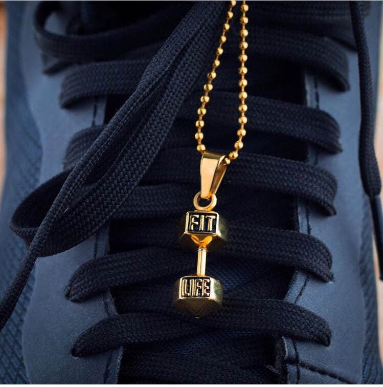 FitLifeFashion's tweet photo. Our Weight Plate Necklaces are selling out fast 💨 Get yours on sale today! 

Only at https://t.co/G3sXb8JqIR 💪🏼 https://t.co/7ssARLNeN1