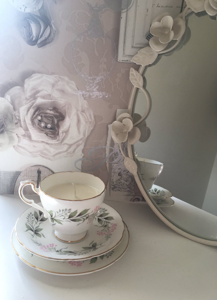 #Vintage #UpcycledHour #teacup #teacupcandle #pastel #love