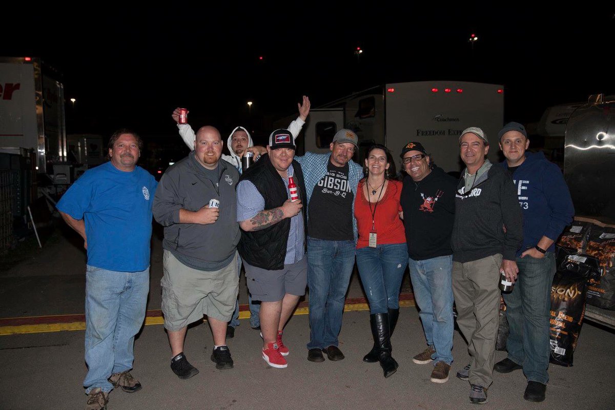 SouthGirlsBBQ's tweet photo. @OpBBQRelief Thursday night pre-party #AR2016BBQ https://t.co/k6V8lMWFCP