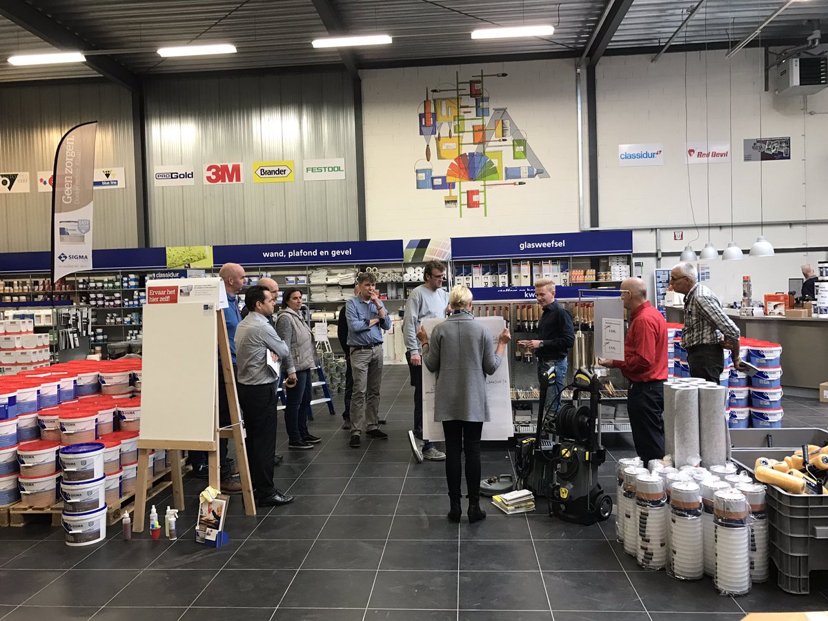 Zo trots dat <a href="/SigmaNL/">Sigma Coatings</a> verkoopcursus geeft in onze vestiging in Hilversum. <a href="/Bouwmanverf/">Bouwmancoatingsnl</a> het voorbeeld voor collega's. #trots