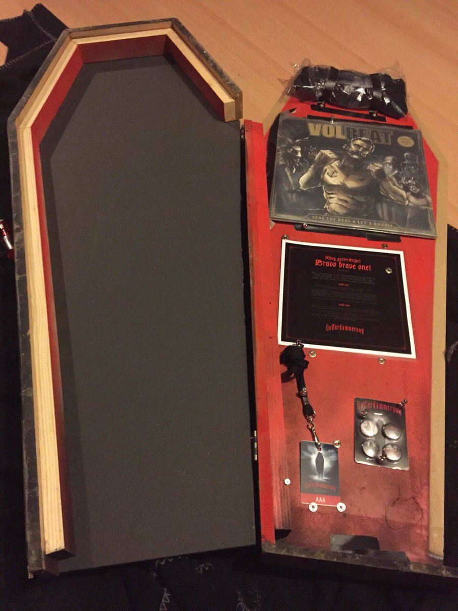 gutterdammerung's tweet photo. Congratulations dark one... #Frankfurt has found their chosen one #Gutterquest #repost #coffin https://t.co/KOQqdDNY6W