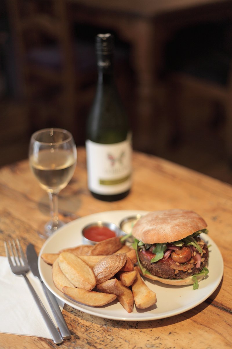 NLightsBrighton's tweet photo. We have home-made vegan buns, burger, ketchup, mayo, chips and wine! Happy #worldveganday :-) #brighton https://t.co/1Lzvm1QEa8