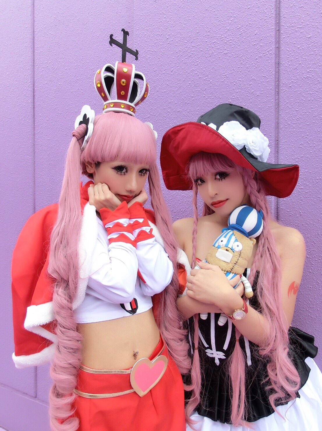 Twitter এ S Bleach Ex Onepiece ゴーストプリンセス ペローナ やっぱりバカンスなら 暗くて 湿ってて 怨念うずまく古城のほとりで呪いの唄でも歌って過ごしたい また相棒と二年前二年後ペローナできた ワンピース Onepiece
