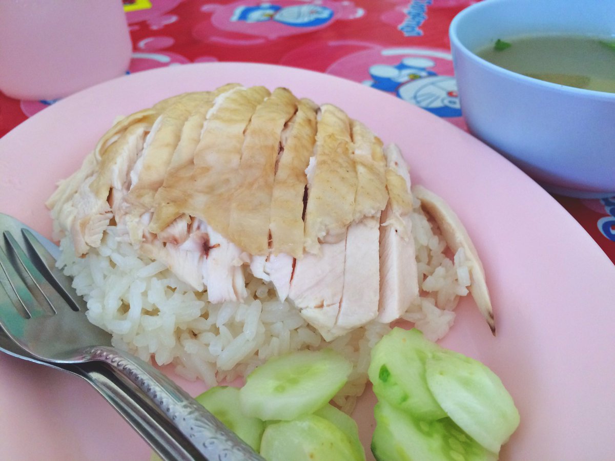 aroytonglong's tweet photo. ข้าวมันไก่แสนอร่อย ราคาประหยัด น้ำจิ๋มอร่อยมาก มีทั้งไก่ทอดไก่ต้ม ก๋วยเตี๋ยวไก่ 
📍พิกัดหลังมอ  #ทีมบูรพา https://t.co/CSrT74R9vh