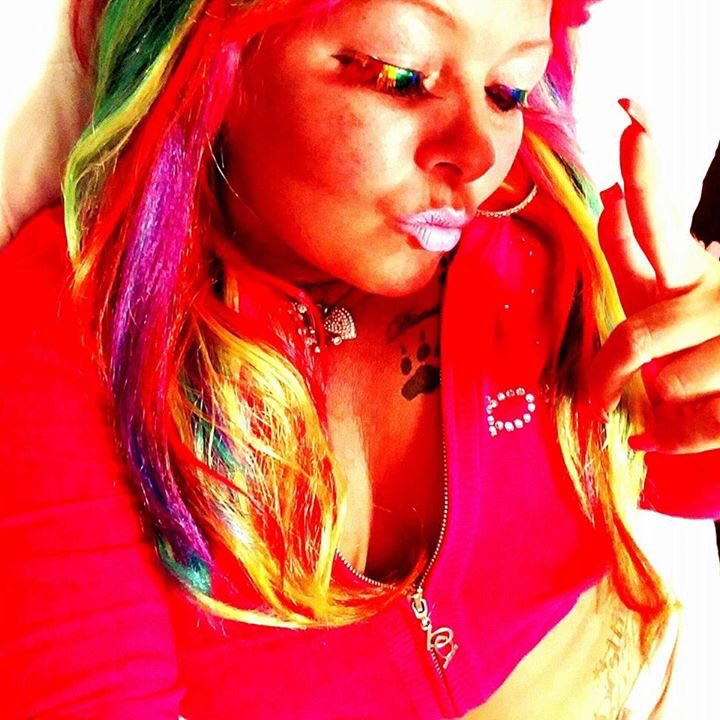 QueenRforeva tweet picture