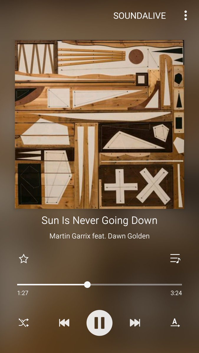 kkegomez's tweet photo. El unico tema que me gusto de martin garrix en su ultimo album.
#MartinGarrix #SunIsNeverGoingDown https://t.co/RjDGkjYZ5C