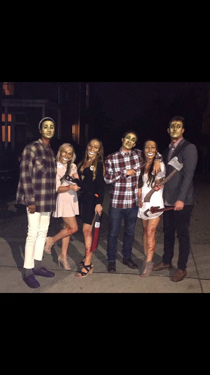 StoolSmokesUSA's tweet photo. I mean can you and I be purge partners 4 lyfe?? Down with this stoolsmoke @brookestinnette #babe https://t.co/I1cWVNOiwt