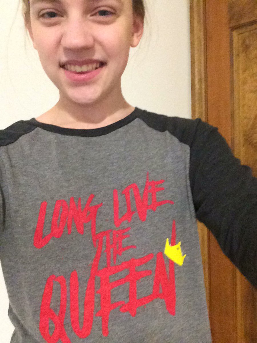 meganzer_a's tweet photo. My #LLTQ shirt came in and I could not be more excited! @LanaParrilla https://t.co/FOA62IIWj6