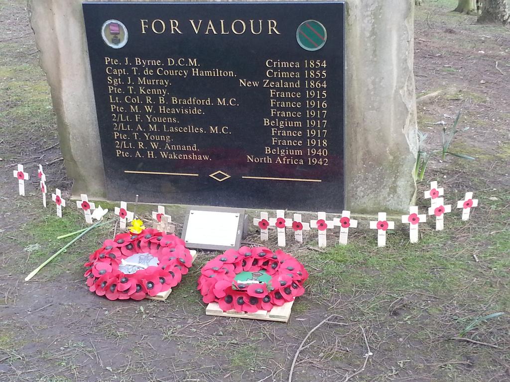 gappy_43's tweet photo. @FA a few poppies Not religious , political just honouring our brave men and women who gave us Freedom so come on and sort PLEASE https://t.co/m9rsyNHAaT