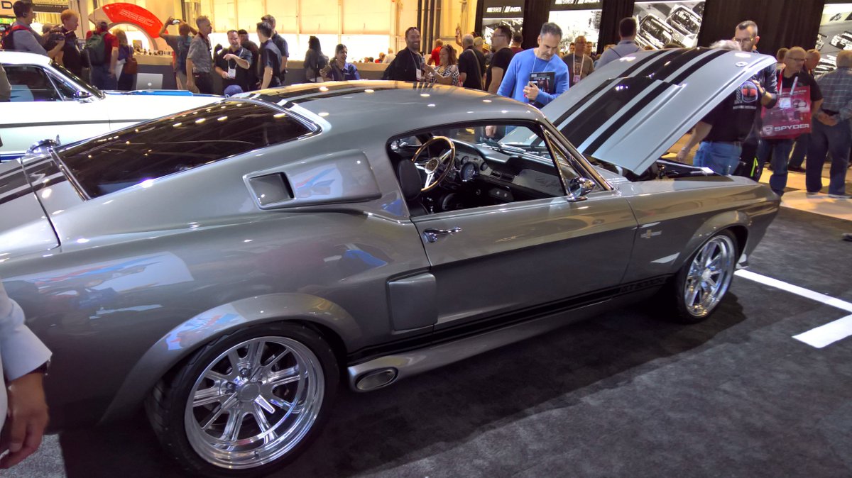 SlideMaster tweet media