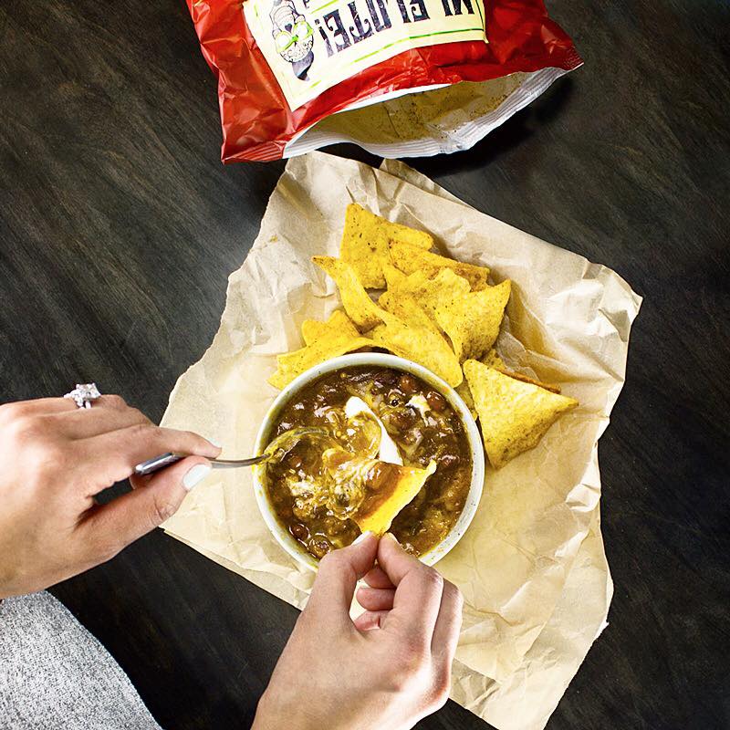 MiElote's tweet photo. Celebrate your #DiaDeLosMuertos with #MiEloteChipsAndDip ! https://t.co/sR0D2od12L