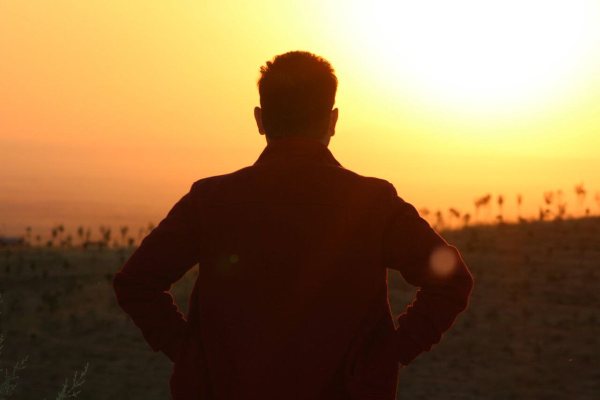 ئه م خـــۆرە ی ئە مڕۆئاوابو بەیانی هە ردیتە وە بە ڵام مە رج نیە مرۆفە کان دوبارە؛بینە وە اخ دونیای بیوەفا⌛