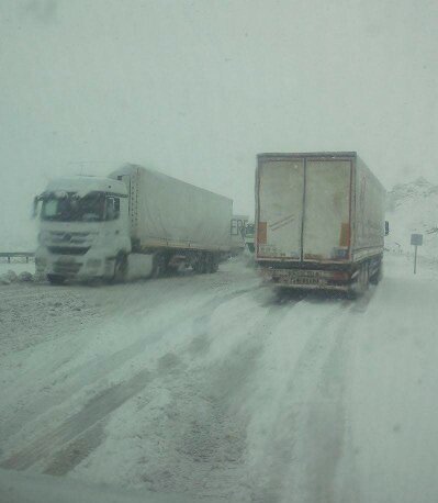severeweatherEU's tweet image. Heavy snowfall in Dogubayazit, Turkey this afternoon! Photo: Severe Weather Turkey